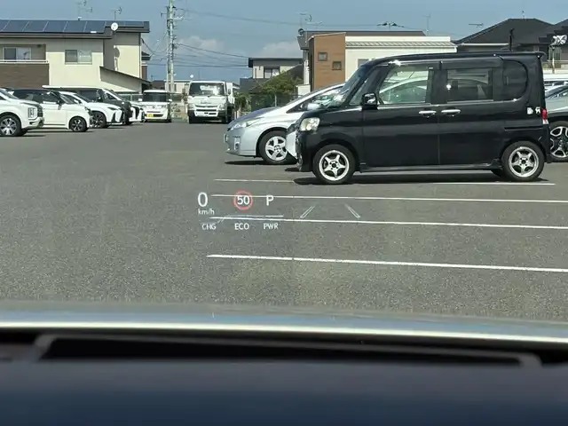 レクサス ＥＳ 300h バージョンL 大分県 2019(令1)年 1万km アイスエクリュマイカメタリック ・ナビ(CD/DVD/BT/SD/USB/AUX)/・全方位カメラ/・フルセグテレビ/・プリクラッシュセーフティ/・ブラインドスポットモニター/・コーナーセンサー/・AC100V/・ヘッドアップディスプレイ/・ムーンルーフ/・ETC2.0/・ドライブレコーダー/・レーダークルーズコントロール/・パワーシート/・シートメモリー/・シートヒーター/・シートクーラー/・パドルシフト/・オートハイビーム/・ブレーキホールド/・スマートキー/・プッシュスタートボタン