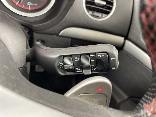 アルファロメオ １５９ 3．2JTSQ4Q－T TI 道央・札幌 2010(平22)年 6.8万km 黒 ・４ＷＤ　/・社外メモリナビ/・CD/DVD/SD/USB/BT/フルセグTV）　/・ＥＴＣ　/・純正フロアマット　/・前席パワーシート　/・シートヒーター　/・メモリシート　/・ブレンボキャリパー　/・前後コーナーセンサー　/・ＡＢＳ/・盗難防止装置　/・横滑り防止装置　/・スマートキー/・スペアキー