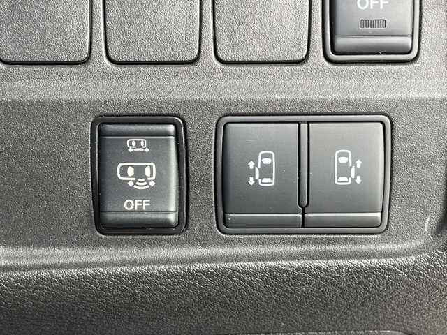 日産 セレナ ハイウェイスター V 愛知県 2021(令3)年 4.7万km ダークメタルグレー 純正10型ナビ　SDカードなし/全方位カメラ/両側パワースライドドア/レーダークルーズコントロール/CD DVD/Bluetooth/コーナーセンサー/純正アルミホイール/ETC/ブラインドスポットモニター/LEDヘッドライト/リアオートエアコン/レーンキープアシスト/ドライブレコーダー/ステアリングスイッチ/スマートキー/プッシュスタート