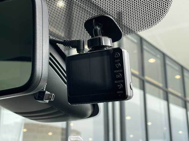 日産 セレナ ハイウェイスター V 愛知県 2021(令3)年 4.7万km ダークメタルグレー 純正10型ナビ　SDカードなし/全方位カメラ/両側パワースライドドア/レーダークルーズコントロール/CD DVD/Bluetooth/コーナーセンサー/純正アルミホイール/ETC/ブラインドスポットモニター/LEDヘッドライト/リアオートエアコン/レーンキープアシスト/ドライブレコーダー/ステアリングスイッチ/スマートキー/プッシュスタート