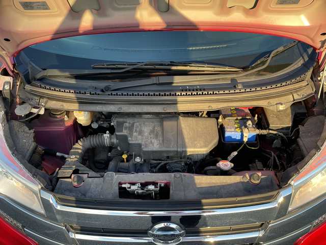 日産 デイズ ハイウェイスターX 福岡県 2018(平30)年 4.8万km スパークリングレッドM 純正７型メモリナビ/【CD.DVD.Bluetooth.フルセグTV】/アラウンドビューモニター/衝突軽減ブレーキ/ステアリングスイッチ/ＬＥＤヘッドライト/オートライト/アイドリングストップ/純正１４インチアルミホイール/プッシュスタート/スマートキー