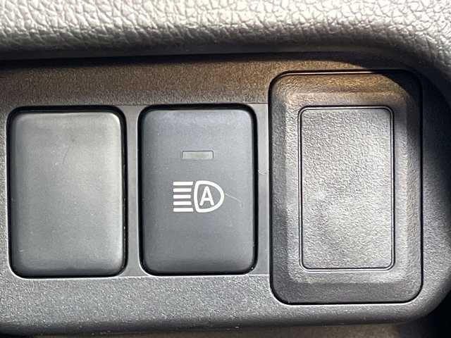 日産 デイズ ハイウェイスターX 福岡県 2018(平30)年 4.8万km スパークリングレッドM 純正７型メモリナビ/【CD.DVD.Bluetooth.フルセグTV】/アラウンドビューモニター/衝突軽減ブレーキ/ステアリングスイッチ/ＬＥＤヘッドライト/オートライト/アイドリングストップ/純正１４インチアルミホイール/プッシュスタート/スマートキー