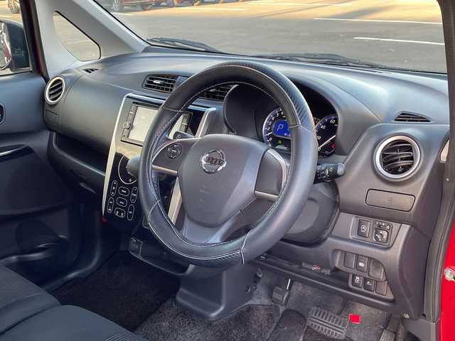 日産 デイズ ハイウェイスターX 福岡県 2018(平30)年 4.8万km スパークリングレッドM 純正７型メモリナビ/【CD.DVD.Bluetooth.フルセグTV】/アラウンドビューモニター/衝突軽減ブレーキ/ステアリングスイッチ/ＬＥＤヘッドライト/オートライト/アイドリングストップ/純正１４インチアルミホイール/プッシュスタート/スマートキー