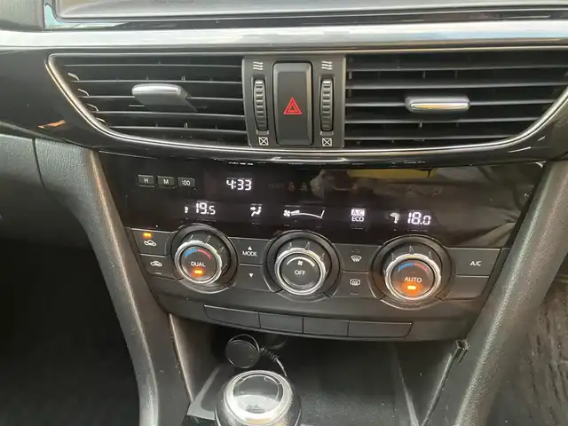 マツダ アテンザ ワゴン XD 愛知県 2013(平25)年 12.2万km スノーフレイクホワイトパールマイカ 純正HDDナビTV /DVDビデオ&CD/地デジ　フルセグ/Bluetoothオーディオ/バックカメラ/クルーズコントロール/ステアリングスイッチ/インテリキー/プッシュスタート/スマートインETC/キセノンヘッドライト/オートライト/前後2カメラドライブレコーダー/純正アルミホイル/純正フロアマット