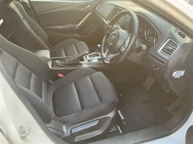 マツダ アテンザ ワゴン XD 愛知県 2013(平25)年 12.2万km スノーフレイクホワイトパールマイカ 車検　令和9年12月/純正HDDナビTV /DVDビデオ&CD/地デジ　フルセグ/Bluetoothオーディオ/バックカメラ/クルーズコントロール/ステアリングスイッチ/インテリキー/プッシュスタート/スマートインETC/キセノンヘッドライト/オートライト/前後2カメラドライブレコーダー/純正アルミホイル/純正フロアマット