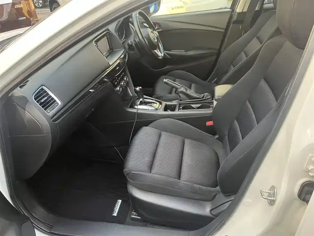 マツダ アテンザ ワゴン XD 愛知県 2013(平25)年 12.2万km スノーフレイクホワイトパールマイカ 車検　令和9年12月/純正HDDナビTV /DVDビデオ&CD/地デジ　フルセグ/Bluetoothオーディオ/バックカメラ/クルーズコントロール/ステアリングスイッチ/インテリキー/プッシュスタート/スマートインETC/キセノンヘッドライト/オートライト/前後2カメラドライブレコーダー/純正アルミホイル/純正フロアマット