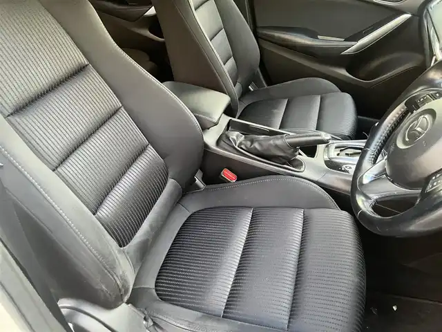 マツダ アテンザ ワゴン XD 愛知県 2013(平25)年 12.2万km スノーフレイクホワイトパールマイカ 車検　令和9年12月/純正HDDナビTV /DVDビデオ&CD/地デジ　フルセグ/Bluetoothオーディオ/バックカメラ/クルーズコントロール/ステアリングスイッチ/インテリキー/プッシュスタート/スマートインETC/キセノンヘッドライト/オートライト/前後2カメラドライブレコーダー/純正アルミホイル/純正フロアマット