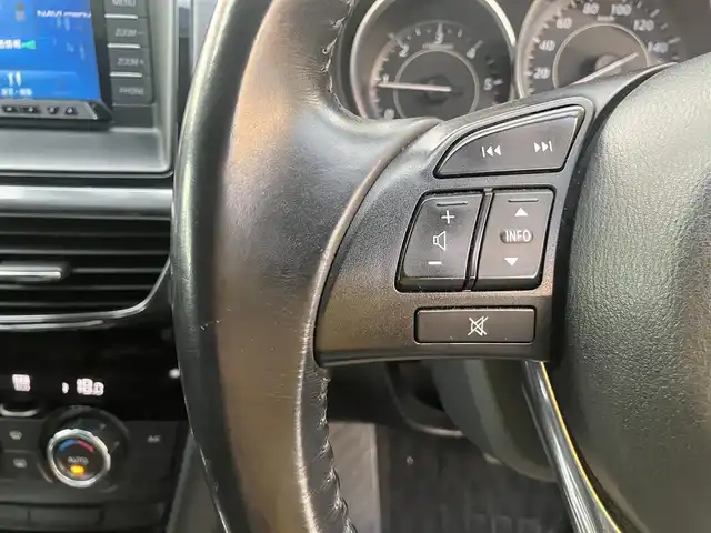 マツダ アテンザ ワゴン XD 愛知県 2013(平25)年 12.2万km スノーフレイクホワイトパールマイカ 車検　令和9年12月/純正HDDナビTV /DVDビデオ&CD/地デジ　フルセグ/Bluetoothオーディオ/バックカメラ/クルーズコントロール/ステアリングスイッチ/インテリキー/プッシュスタート/スマートインETC/キセノンヘッドライト/オートライト/前後2カメラドライブレコーダー/純正アルミホイル/純正フロアマット