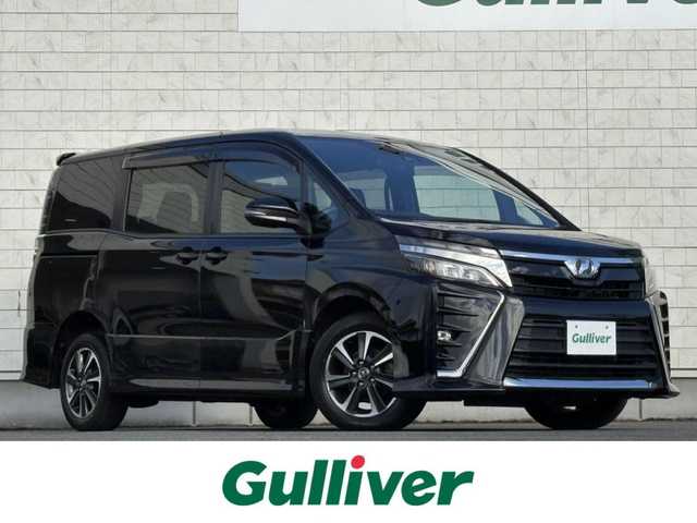 トヨタ ヴォクシー ZS 岩手県 2017(平29)年 7.5万km ブラック 禁煙車/ワンオーナー/4WD/片側パワースライドドア/2列目サンシェード/ALPINE11V型ナビ/→フルセグTV/Bluetooth/CD/DVD/FM/AM/バックカメラ/ステアリングスイッチ（ナビ連動）/レーンキープアシスト/衝突軽減システム/横滑り防止装置/クルーズコントロール/オートライト/LEDヘッドライト/LEDフォグライト/〇プッシュスタート/〇電動格納ミラー/〇ウィンカーミラー/〇ドアバイザー/〇フロアマット/〇USBポート/〇シガーソケット/〇オールオートパワーウィンドウ/ビルトインETC