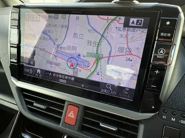 トヨタ ヴォクシー ZS 岩手県 2017(平29)年 7.5万km ブラック 禁煙車/ワンオーナー/4WD/片側パワースライドドア/2列目サンシェード/ALPINE11V型ナビ/→フルセグTV/Bluetooth/CD/DVD/FM/AM/バックカメラ/ステアリングスイッチ（ナビ連動）/レーンキープアシスト/衝突軽減システム/横滑り防止装置/クルーズコントロール/オートライト/LEDヘッドライト/LEDフォグライト/〇プッシュスタート/〇電動格納ミラー/〇ウィンカーミラー/〇ドアバイザー/〇フロアマット/〇USBポート/〇シガーソケット/〇オールオートパワーウィンドウ/ビルトインETC