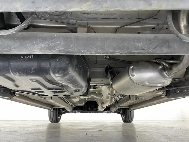 スズキ ラパン ショコラ G 滋賀県 2015(平27)年 6.4万km シャンパンピンクPM 社外ナビ/(CD/ワンセグTV)/ビルトインETC/ドライブレコーダー/レザーシート/HIDヘッドライト/純正フロアマット/純正14インチAW