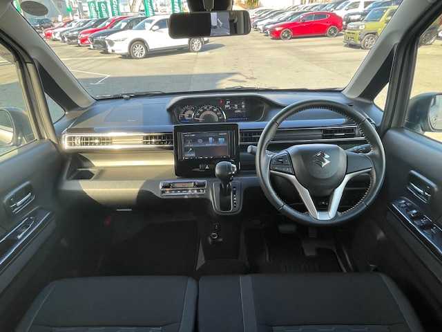 スズキ ワゴンＲ スティングレー HYBRID X 静岡県 2020(令2)年 1.6万km スチールシルバーM ●社外ナビ/(ワンセグ/CD/BT)/(パナソニック/CN-E330D)/●運転席シートヒーター/●バックカメラ/●デュアルセンサーブレーキサポート/●レーンキープアシスト/●後方パーキングセンサー/●LEDヘッドライト＆フォグランプ/●オートライト/●革巻きステアリング/●ステアリングスイッチ/●ETC/●電動格納ウィンカーミラー/●ドアバイザー/●スマートキー/●プッシュスタート/●社外フロアマット/●純正14インチアルミホイール/●ダブルSRS＋ABS