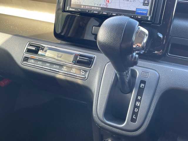 スズキ ワゴンＲ スティングレー HYBRID X 静岡県 2020(令2)年 1.6万km スチールシルバーM ●社外ナビ/(ワンセグ/CD/BT)/(パナソニック/CN-E330D)/●運転席シートヒーター/●バックカメラ/●デュアルセンサーブレーキサポート/●レーンキープアシスト/●後方パーキングセンサー/●LEDヘッドライト＆フォグランプ/●オートライト/●革巻きステアリング/●ステアリングスイッチ/●ETC/●電動格納ウィンカーミラー/●ドアバイザー/●スマートキー/●プッシュスタート/●社外フロアマット/●純正14インチアルミホイール/●ダブルSRS＋ABS