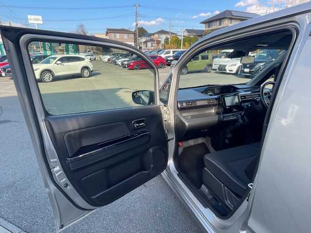 スズキ ワゴンＲ スティングレー HYBRID X 静岡県 2020(令2)年 1.6万km スチールシルバーM ●社外ナビ/(ワンセグ/CD/BT)/(パナソニック/CN-E330D)/●運転席シートヒーター/●バックカメラ/●デュアルセンサーブレーキサポート/●レーンキープアシスト/●後方パーキングセンサー/●LEDヘッドライト＆フォグランプ/●オートライト/●革巻きステアリング/●ステアリングスイッチ/●ETC/●電動格納ウィンカーミラー/●ドアバイザー/●スマートキー/●プッシュスタート/●社外フロアマット/●純正14インチアルミホイール/●ダブルSRS＋ABS