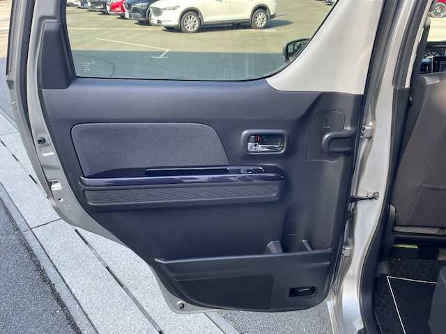 スズキ ワゴンＲ スティングレー HYBRID X 静岡県 2020(令2)年 1.6万km スチールシルバーM ●社外ナビ/(ワンセグ/CD/BT)/(パナソニック/CN-E330D)/●運転席シートヒーター/●バックカメラ/●デュアルセンサーブレーキサポート/●レーンキープアシスト/●後方パーキングセンサー/●LEDヘッドライト＆フォグランプ/●オートライト/●革巻きステアリング/●ステアリングスイッチ/●ETC/●電動格納ウィンカーミラー/●ドアバイザー/●スマートキー/●プッシュスタート/●社外フロアマット/●純正14インチアルミホイール/●ダブルSRS＋ABS