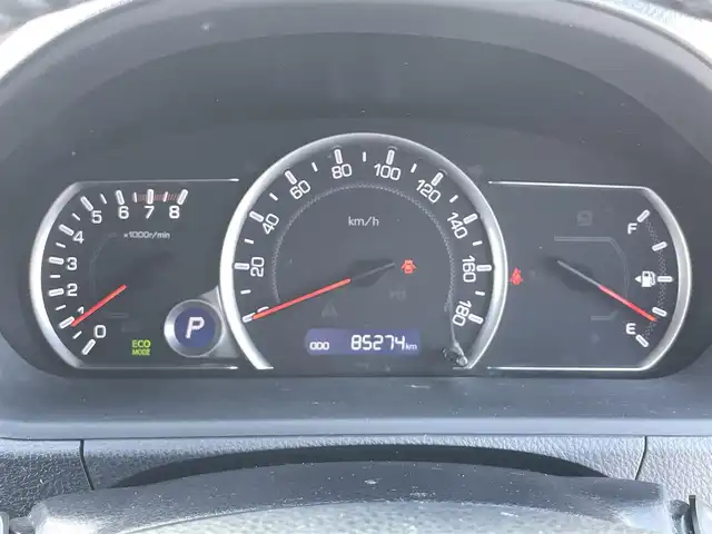 トヨタ ヴォクシー ZS 煌Ⅱ 熊本県 2017(平29)年 8.6万km ホワイトパールクリスタルシャイン アルパインナビ/・AM/FM/CD/DVD/BT/SD/・フルセグTV/・バックカメラ/衝突軽減ブレーキ/レーンキープアシスト/オートハイビーム/横滑り防止装置/アイドリングストップ/両側パワースライドドア/ETC/オートライト/LEDヘッドライト/革巻きステアリング/・ステアリングスイッチ/電動格納ミラー/ウインカーミラー/社外フロアマット/ドアバイザー/純正アルミホイール/プッシュスタート/スペアキー