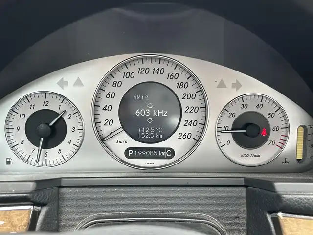 メルセデス・ベンツ Ｅ３５０ 4MATIC アバンギャルド 道東・釧路十勝 2008(平20)年 19.9万km オブシディアンブラック