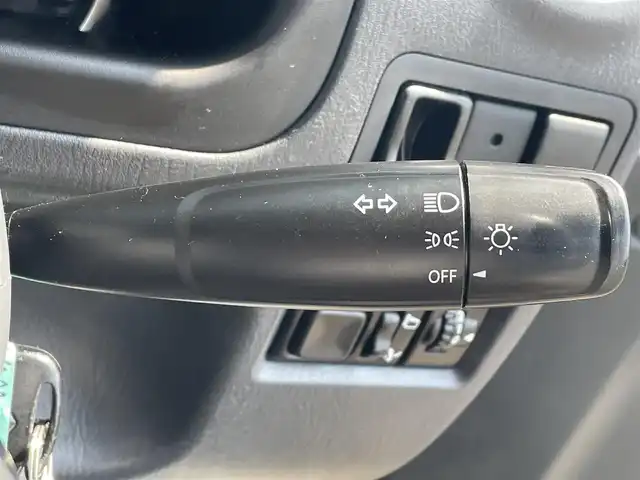 スズキ ジムニー ランドベンチャー 道央・札幌 2014(平26)年 6万km パールホワイト ・４WD/・社外ナビ/　CD＆USB＆SD＆TV/・シートヒーター/・ミラーヒーター/・ETC/・電動格納ミラー/・ステアリングスイッチ/・純正フロアマット/・ドアバイザー/・ウィンカーミラー/・背面タイヤ/・背面タイヤカバー/・純正AW＆夏タイヤ積込/・リモコンキー/・フォグライト