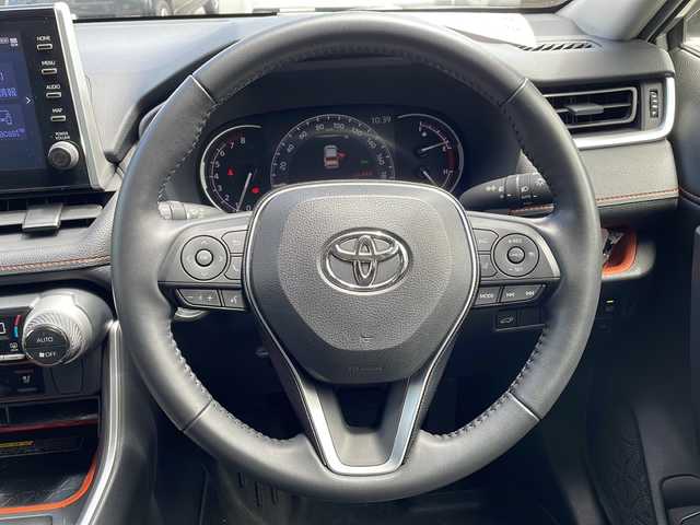 トヨタ ＲＡＶ４ アドベンチャー 長野県 2020(令2)年 3.2万km アーバンカーキ 4WD/スカイルーフ/JAOS17インチアルミ/JAOSバンパープロテクター/JAOSノーズプロテクター/JAOSマッドガード/純正ナビディスプレイオーディオ/ステアリングスイッチ/BluetoothAudio/フロントカメラ/バックカメラ/サイドカメラ/フルセグTV/ブラインドスポットモニタリング/デジタルインナーミラー/クルーズコントロール(追従有り)/オートマチックハイビーム/前後ドライブレコーダー/運転席パワーシート/LEDヘッドライト/ウインカーミラー/ハンドルヒーター/パワーバックドア/コーナーセンサー/オートライト/ビルトインETC/レーン逸脱警報/ワイヤレス充電/エアーシート/スマートキー/Wエアバッグ/ABS
