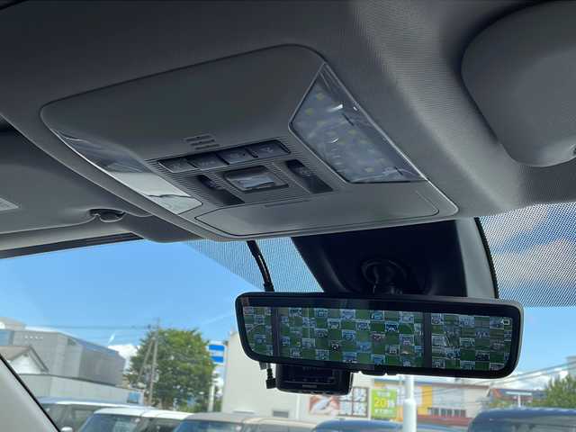 トヨタ ＲＡＶ４ アドベンチャー 長野県 2020(令2)年 3.2万km アーバンカーキ 4WD/スカイルーフ/JAOS17インチアルミ/JAOSバンパープロテクター/JAOSノーズプロテクター/JAOSマッドガード/純正ナビディスプレイオーディオ/ステアリングスイッチ/BluetoothAudio/フロントカメラ/バックカメラ/サイドカメラ/フルセグTV/ブラインドスポットモニタリング/デジタルインナーミラー/クルーズコントロール(追従有り)/オートマチックハイビーム/前後ドライブレコーダー/運転席パワーシート/LEDヘッドライト/ウインカーミラー/ハンドルヒーター/パワーバックドア/コーナーセンサー/オートライト/ビルトインETC/レーン逸脱警報/ワイヤレス充電/エアーシート/スマートキー/Wエアバッグ/ABS