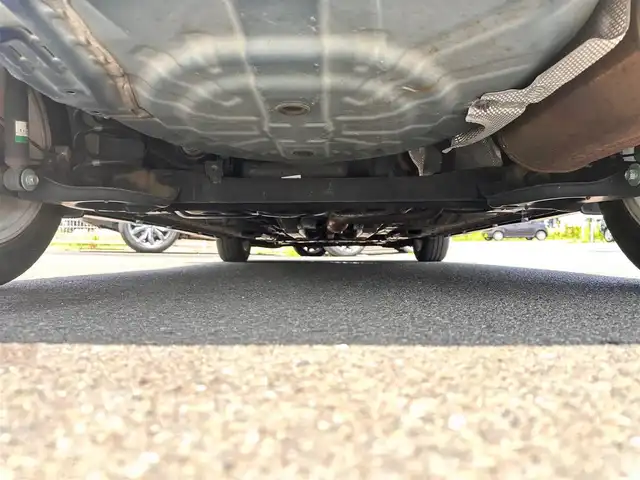 日産 ノート e－パワー メダリスト 宮城県 2016(平28)年 7万km シャイニングブルー プレミアムホワイトインテリアパッケージ/・シルバー加飾付革巻きステアリングホイール/・ダークブラウンアクセント入ホワイト合皮シート/インテリジェントアラウンドビューモニターセット/・踏み間違い衝突防止アシスト/・フロント＆バックソナー/・インテリジェントアラウンドビューモニター（スマートルームミラー）/＝＝＝/インテリジェントエマージェンシーブレーキ/車線逸脱警報/純正7インチナビ/(フルセグTV/CD/DVD/SD/BT/AUX/HDMI)/ドライブレコーダー/オートエアコン/ドライブセレクト/革巻きステアリング/ステアリングスイッチ/オートライト/プッシュスタート＆スマートキー/ウインカー付き電動格納ミラー/ふらつき防止/ドアバイザー/LEDヘッドライト/フォグランプ/純正フロアマット/純正15インチAW
