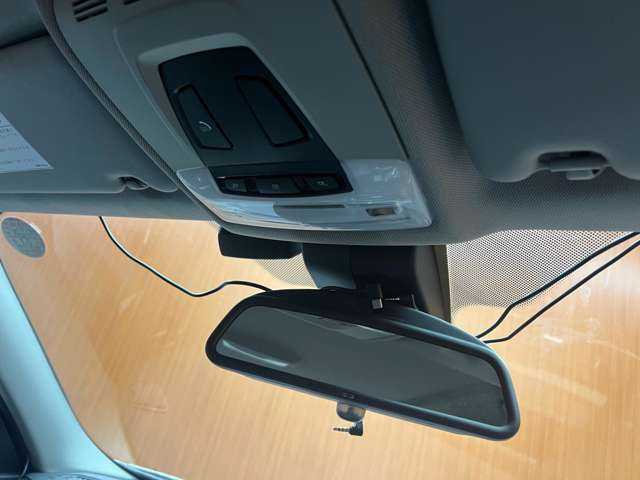 ＢＭＷ ３２０ｄ ラグジュアリー 千葉県 2014(平26)年 5万km グレイシャーシルバー クルーズコントロール　/黒革シート　/ナビ　/Ｂｌｕｅｔｏｏｔｈ接続　/Ｂカメラ　/シートヒーター　/電動シート　/パーキングアシスト　/ドライビングアシスト　/キセノンヘッドライト　/衝突軽減Ｂ　/ＬＫＡ　/禁煙車