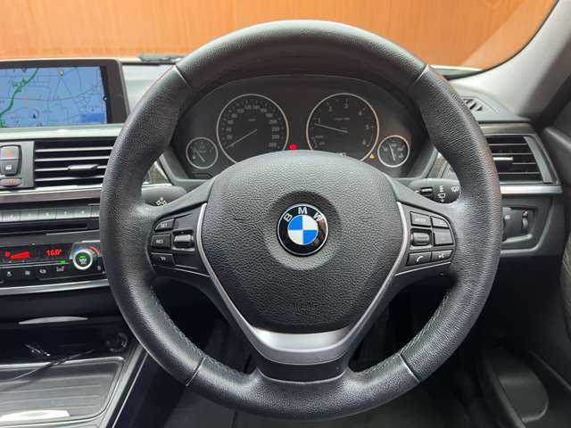 ＢＭＷ ３２０ｄ ラグジュアリー 千葉県 2014(平26)年 5万km グレイシャーシルバー クルーズコントロール　/黒革シート　/ナビ　/Ｂｌｕｅｔｏｏｔｈ接続　/Ｂカメラ　/シートヒーター　/電動シート　/パーキングアシスト　/ドライビングアシスト　/キセノンヘッドライト　/衝突軽減Ｂ　/ＬＫＡ　/禁煙車