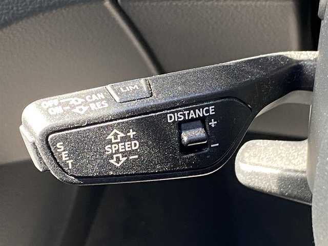 アウディ Ｑ５ 2．0TFSIクワトロ エアサス 福岡県 2019(令1)年 2.9万km グレイシアホワイトメタリック バーチャルコックピット　/アダプティブクルーズコントロール/レーンキープアシスト/ブラインドスポットモニター/アシスタンスパッケージ/純正ナビ/Applecarplay/androidauto/フルセグTV/全方位カメラ/Bluetooth/パワーバックドア/360°ドライブレコーダー/純正18インチアルミホイール/ETC/取扱説明書/保証書