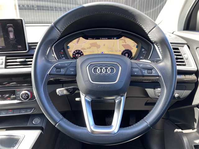 アウディ Ｑ５ 2．0TFSIクワトロ エアサス 福岡県 2019(令1)年 2.9万km グレイシアホワイトメタリック バーチャルコックピット　/アダプティブクルーズコントロール/レーンキープアシスト/ブラインドスポットモニター/アシスタンスパッケージ/純正ナビ/Applecarplay/androidauto/フルセグTV/全方位カメラ/Bluetooth/パワーバックドア/360°ドライブレコーダー/純正18インチアルミホイール/ETC/取扱説明書/保証書