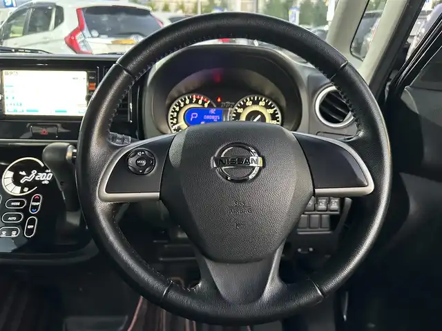 日産 デイズ ルークス ハイウェイスターX Gパッケージ 道北・旭川 2015(平27)年 8.1万km プレミアムパープルP (株)IDOMが運営する【じしゃロン旭川店】の自社ローン専用車両になります。こちらは現金またはオートローンご利用時の価格です。自社ローンご希望の方は別途その旨お申付け下さい・/　/・純正ナビ(CD/DVD/BT/SD/フルセグ)/・アラウンドビューモニター/・ETC/・両側パワースライドドア/・運転席シートヒーター/・プッシュスタート/・スマートキー2個/・フォグランプ/・取扱説明書