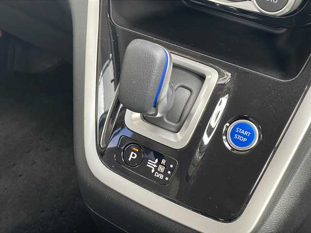 日産 セレナ e－パワー ハイウェイスター V 長野県 2018(平30)年 4.8万km ブリリアントホワイトパール 純正９型ワイドメモリナビフルセグTV/全周囲カメラ/エマージェンシーブレーキ/両側パワースライドドア/ETC/純正15インチアルミ/ドライブレコーダー/ハンドルヒーター/シートヒーター /前後コーナーセンサー/純正15インチアルミ/スペアキー