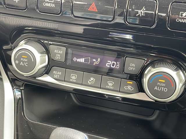 日産 セレナ e－パワー ハイウェイスター V 長野県 2018(平30)年 4.8万km ブリリアントホワイトパール 純正９型ワイドメモリナビフルセグTV/全周囲カメラ/エマージェンシーブレーキ/両側パワースライドドア/ETC/純正15インチアルミ/ドライブレコーダー/ハンドルヒーター/シートヒーター /前後コーナーセンサー/純正15インチアルミ/スペアキー