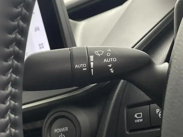 トヨタ プリウス Z 埼玉県 2024(令6)年 0.5万km プラチナホワイトパールマイカ 純正１２．３型ナビ　全方位カメラ　シートヒーター　エアシート　ＢＳＭ　ＬＥＤヘッドライト　ＥＴＣ２．０　追従走行　フルセグＴＶ　運転席パワーシート　Ｂｌｕｅｔｏｏｔｈ　衝突軽減　１５００Ｗ電源　電源リアゲート