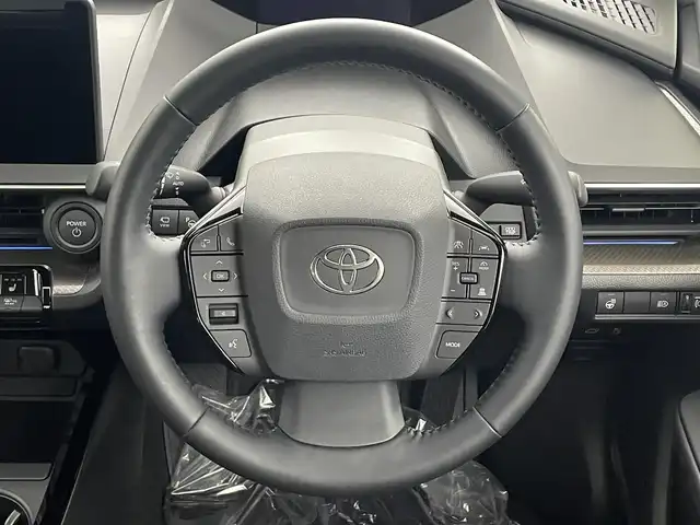 トヨタ プリウス Z 埼玉県 2024(令6)年 0.5万km プラチナホワイトパールマイカ 純正１２．３型ナビ　全方位カメラ　シートヒーター　エアシート　ＢＳＭ　ＬＥＤヘッドライト　ＥＴＣ２．０　追従走行　フルセグＴＶ　運転席パワーシート　Ｂｌｕｅｔｏｏｔｈ　衝突軽減　１５００Ｗ電源　電源リアゲート