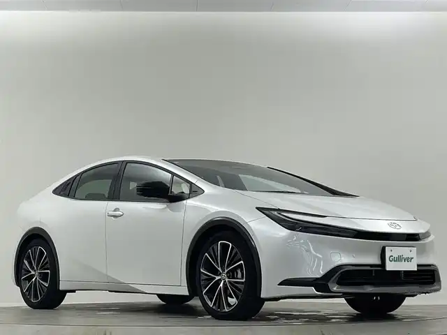 トヨタ プリウス Z 埼玉県 2024(令6)年 0.5万km プラチナホワイトパールマイカ 純正１２．３型ナビ　全方位カメラ　シートヒーター　エアシート　ＢＳＭ　ＬＥＤヘッドライト　ＥＴＣ２．０　追従走行　フルセグＴＶ　運転席パワーシート　Ｂｌｕｅｔｏｏｔｈ　衝突軽減　１５００Ｗ電源　電源リアゲート