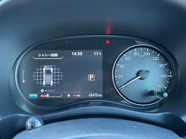 日産 キックス X ツートーンインテリアED 宮城県 2020(令2)年 4.4万km ラディアントレッド/ピュアブラック 2トーン 登録時走行距離43473km/純正SDナビ/AM・FM・Bluetooth・CD・DVD・TV/クリアランスソナー/プロパイロット/インテリジェントルームミラー/ハンドルヒーター/アラウンドビューモニター/ハンドルヒーター/ETC/ドライブレコーダー/e-Power/センターコンソール/AUTOHOLD機能/フォグランプ/ヘッドライトイベライザー/ドアバイザー/電動格納ミラー/純正LEDヘッドライト