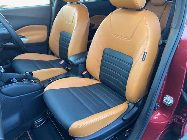 日産 キックス X ツートーンインテリアED 宮城県 2020(令2)年 4.4万km ラディアントレッド/ピュアブラック 2トーン 登録時走行距離43473km/純正SDナビ/AM・FM・Bluetooth・CD・DVD・TV/クリアランスソナー/プロパイロット/インテリジェントルームミラー/ハンドルヒーター/アラウンドビューモニター/ハンドルヒーター/ETC/ドライブレコーダー/e-Power/センターコンソール/AUTOHOLD機能/フォグランプ/ヘッドライトイベライザー/ドアバイザー/電動格納ミラー/純正LEDヘッドライト