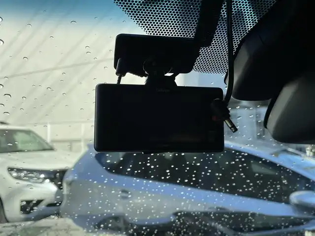 トヨタ ランドクルーザー プラド TX-L 70thアニバーサリーLTD 東京都 2022(令4)年 1.5万km アティチュードブラックマイカ ワンオーナー/サンルーフ/4WD/ターボ/メーカーディスプレイオーディオTコネクトナビキッド/ (Bluetooth/Mira Cast/USB)/パノラミックビューモニター/ブラインドスポットモニター/リアクロストラフィックアラート/ブラックラダータイプルーフレール/前後ドライブレコーダー/ビルトインETC2.0/サドルタン革シート/前席パワーシート/前席シートヒーター/エアシート/TOYOTA Safety Sense/・レーダークルーズ コントロール/・プリクラッシュセーフティ/・レーントレーシングアシスト/・レーンディパーチャーアラート/・ロードサインアシスト/・先行車発進告知機能/・オートマチックハイビーム/ダウンヒルアシストコントロール/横滑り防止装置/スマートキー/純正18インチアルミホイール/純正LEDヘッドライト/カーテンエアバック/スペアキー1本/保証書/取扱説明書