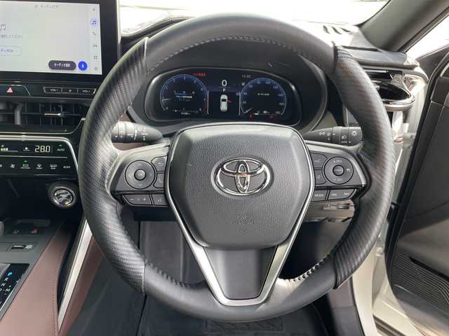 トヨタ ハリアー G 愛知県 2025(令7)年 1.2万km プラチナホワイトパールマイカ 純正12.4型ディスプレイオーディオナビ/レーダークルーズコントロール/バックカメラ/パワーシート/コーナーセンサー/アルミホイール/ETC2.0/ブラインドスポットモニター/LEDヘッドライト/インテリジェントミラー/オートマチックハイビーム/ドライブレコーダー/衝突軽減システム/フルセグ/Bluetooth/ステアリングスイッチ/スマートキー/プッシュスタート