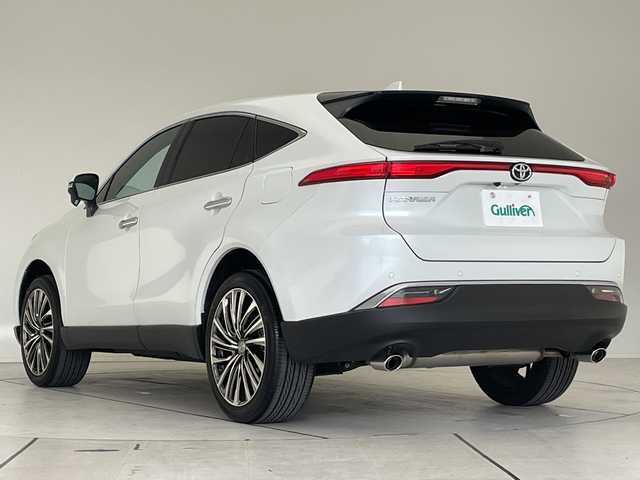 トヨタ ハリアー G 愛知県 2025(令7)年 1.2万km プラチナホワイトパールマイカ 純正12.4型ディスプレイオーディオナビ/レーダークルーズコントロール/バックカメラ/パワーシート/コーナーセンサー/アルミホイール/ETC2.0/ブラインドスポットモニター/LEDヘッドライト/インテリジェントミラー/オートマチックハイビーム/ドライブレコーダー/衝突軽減システム/フルセグ/Bluetooth/ステアリングスイッチ/スマートキー/プッシュスタート
