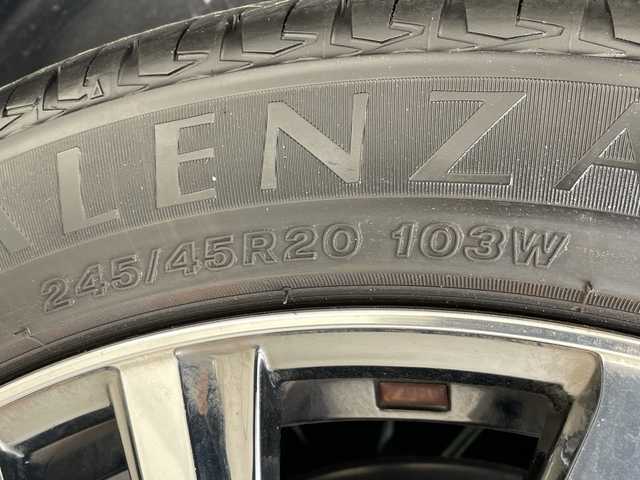 トヨタ ハリアー G 愛知県 2025(令7)年 1.2万km プラチナホワイトパールマイカ 純正12.4型ディスプレイオーディオナビ/レーダークルーズコントロール/バックカメラ/パワーシート/コーナーセンサー/アルミホイール/ETC2.0/ブラインドスポットモニター/LEDヘッドライト/インテリジェントミラー/オートマチックハイビーム/ドライブレコーダー/衝突軽減システム/フルセグ/Bluetooth/ステアリングスイッチ/スマートキー/プッシュスタート