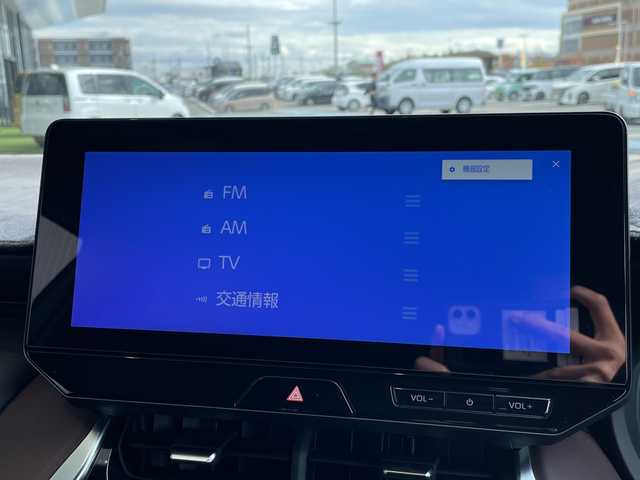 トヨタ ハリアー G 愛知県 2025(令7)年 1.2万km プラチナホワイトパールマイカ 純正12.4型ディスプレイオーディオナビ/レーダークルーズコントロール/バックカメラ/パワーシート/コーナーセンサー/アルミホイール/ETC2.0/ブラインドスポットモニター/LEDヘッドライト/インテリジェントミラー/オートマチックハイビーム/ドライブレコーダー/衝突軽減システム/フルセグ/Bluetooth/ステアリングスイッチ/スマートキー/プッシュスタート