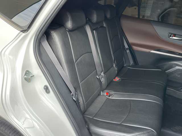 トヨタ ハリアー G 愛知県 2025(令7)年 1.2万km プラチナホワイトパールマイカ 純正12.4型ディスプレイオーディオナビ/レーダークルーズコントロール/バックカメラ/パワーシート/コーナーセンサー/アルミホイール/ETC2.0/ブラインドスポットモニター/LEDヘッドライト/インテリジェントミラー/オートマチックハイビーム/ドライブレコーダー/衝突軽減システム/フルセグ/Bluetooth/ステアリングスイッチ/スマートキー/プッシュスタート