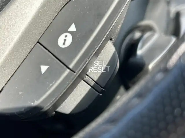 ホンダ フリード ハイブリット プレミアムエディション 熊本県 2016(平28)年 6.2万km ホワイトオーキッドパール 純正ナビ/・AM/FM/CD/DVD/・フルセグTV/・バックカメラ/後席フリップダウンモニター/クルーズコントロール/ドライブレコーダー/両側電動スライドドア/横滑り防止装置/ETC/革巻きステアリング/ステアリングスイッチ/革調シートカバー/オートライト/HIDヘッドライト/電動格納ミラー/プッシュスタート/スペアキー