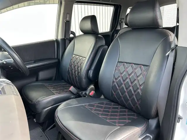 ホンダ フリード ハイブリット プレミアムエディション 熊本県 2016(平28)年 6.2万km ホワイトオーキッドパール 純正ナビ/・AM/FM/CD/DVD/・フルセグTV/・バックカメラ/後席フリップダウンモニター/クルーズコントロール/ドライブレコーダー/両側電動スライドドア/横滑り防止装置/ETC/革巻きステアリング/ステアリングスイッチ/革調シートカバー/オートライト/HIDヘッドライト/電動格納ミラー/プッシュスタート/スペアキー