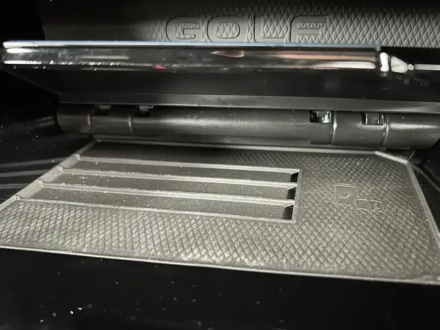 フォルクスワーゲン ＶＷ ゴルフ ＧＴＩ 千葉県 2025(令7)年 0.4万km 黒 禁煙/ワンオーナー/2.0LTSIターボエンジン/7速DSGトランスミッション/パドルシフト/アダプティブシャシーコントロール”DCC”/GTI専用ファブリックシート/ヘッドアップディスプレイ/GTI専用レザーマルチファンクションステアリングホイール/ステアリングヒーター/コネクティビティ機能“App-Connect”/アラウンドビューカメラ“Area View”/アダプティブクルーズコントロール”ACC”/イルミネーション付きエンブレム/ETC2.0