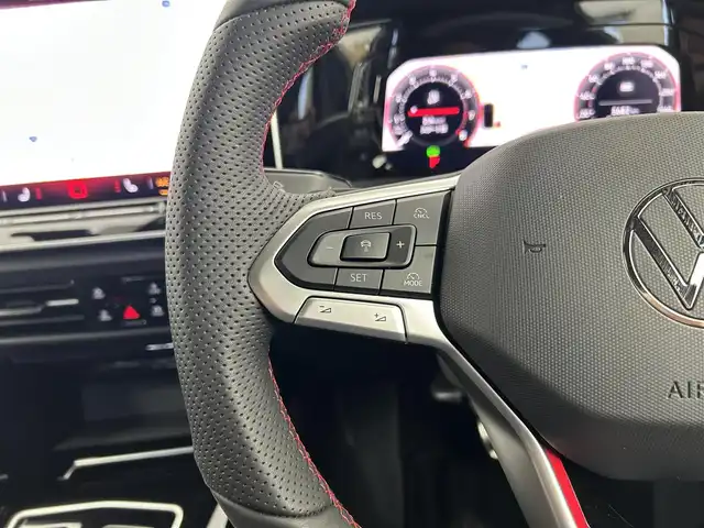 フォルクスワーゲン ＶＷ ゴルフ ＧＴＩ 千葉県 2025(令7)年 0.4万km 黒 禁煙/ワンオーナー/2.0LTSIターボエンジン/7速DSGトランスミッション/パドルシフト/アダプティブシャシーコントロール”DCC”/GTI専用ファブリックシート/ヘッドアップディスプレイ/GTI専用レザーマルチファンクションステアリングホイール/ステアリングヒーター/コネクティビティ機能“App-Connect”/アラウンドビューカメラ“Area View”/アダプティブクルーズコントロール”ACC”/イルミネーション付きエンブレム/ETC2.0