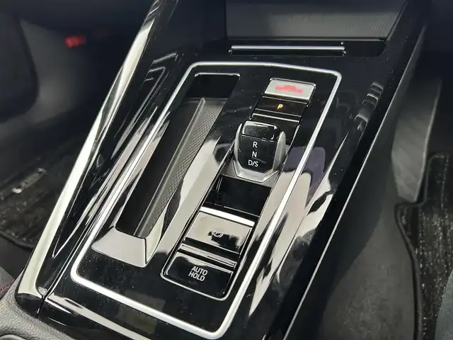 フォルクスワーゲン ＶＷ ゴルフ ＧＴＩ 千葉県 2025(令7)年 0.4万km 黒 禁煙/ワンオーナー/2.0LTSIターボエンジン/7速DSGトランスミッション/パドルシフト/アダプティブシャシーコントロール”DCC”/GTI専用ファブリックシート/ヘッドアップディスプレイ/GTI専用レザーマルチファンクションステアリングホイール/ステアリングヒーター/コネクティビティ機能“App-Connect”/アラウンドビューカメラ“Area View”/アダプティブクルーズコントロール”ACC”/イルミネーション付きエンブレム/ETC2.0