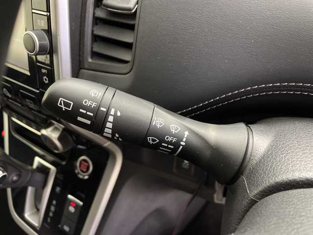 日産 セレナ 鹿児島県 2017(平29)年 9.6万km ブリリアントホワイトパール プロパイロット/純正ナビ/全方位カメラ/Bluetooth/フルセグTV/CD/DVD再生/両側パワースライドドア/自動駐車/追従式クルーズコントロール/純正16インチアルミホイール/LEDヘッドライト/オートライト/フォグランプ/レーンキープアシスト/ドライブレコーダー/衝突軽減システム/新車保証書/取扱説明書