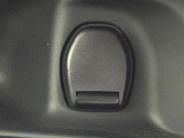 日産 セレナ 鹿児島県 2017(平29)年 9.6万km ブリリアントホワイトパール プロパイロット/純正ナビ/全方位カメラ/Bluetooth/フルセグTV/CD/DVD再生/両側パワースライドドア/自動駐車/追従式クルーズコントロール/純正16インチアルミホイール/LEDヘッドライト/オートライト/フォグランプ/レーンキープアシスト/ドライブレコーダー/衝突軽減システム/新車保証書/取扱説明書